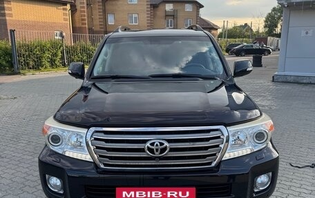 Toyota Land Cruiser 200, 2012 год, 3 350 000 рублей, 2 фотография