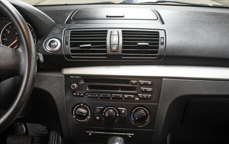 BMW 1 серия, 2010 год, 798 000 рублей, 15 фотография