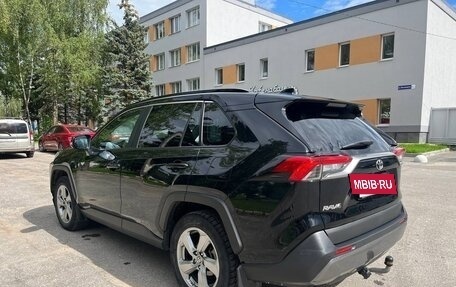 Toyota RAV4, 2020 год, 2 490 000 рублей, 8 фотография