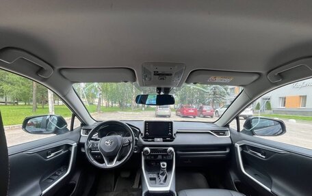 Toyota RAV4, 2020 год, 2 490 000 рублей, 23 фотография