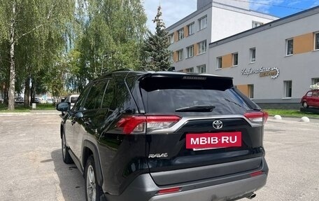 Toyota RAV4, 2020 год, 2 490 000 рублей, 17 фотография