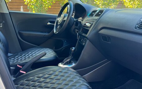 Volkswagen Polo VI (EU Market), 2011 год, 665 000 рублей, 16 фотография