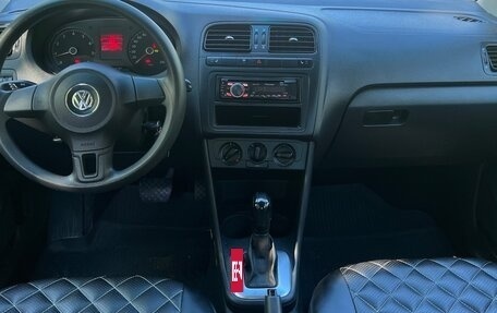Volkswagen Polo VI (EU Market), 2011 год, 665 000 рублей, 10 фотография
