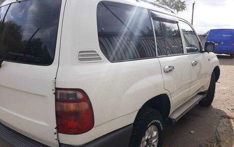 Toyota Land Cruiser 100 рестайлинг 2, 2001 год, 3 999 999 рублей, 14 фотография