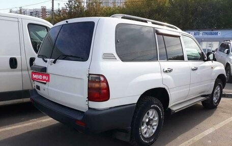 Toyota Land Cruiser 100 рестайлинг 2, 2001 год, 3 999 999 рублей, 23 фотография