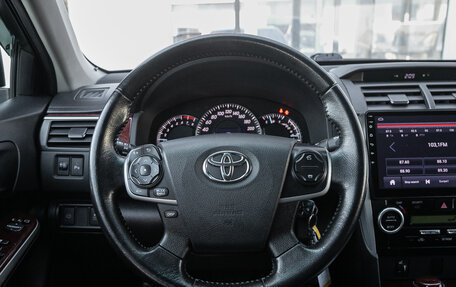 Toyota Camry, 2014 год, 1 698 000 рублей, 15 фотография