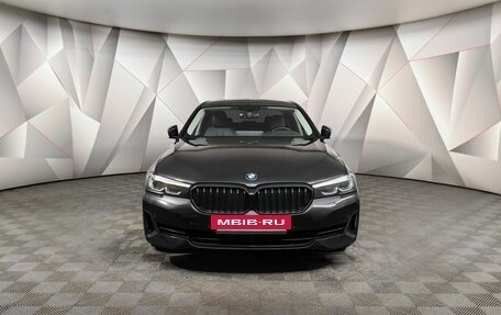 BMW 5 серия, 2021 год, 3 750 000 рублей, 3 фотография