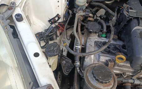 Toyota Vitz, 2000 год, 270 000 рублей, 8 фотография