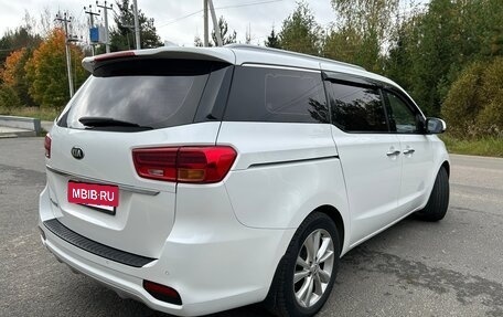 KIA Carnival III, 2018 год, 3 200 000 рублей, 3 фотография