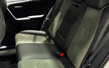 Toyota RAV4, 2024 год, 4 077 000 рублей, 13 фотография