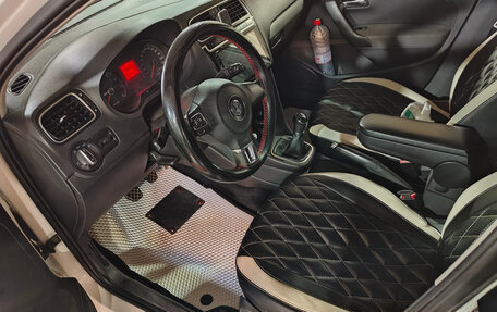 Volkswagen Polo VI (EU Market), 2013 год, 750 000 рублей, 4 фотография