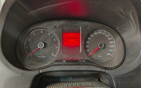 Volkswagen Polo VI (EU Market), 2013 год, 750 000 рублей, 2 фотография