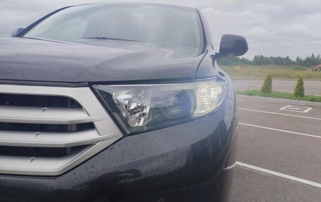 Toyota Highlander III, 2011 год, 1 950 000 рублей, 9 фотография