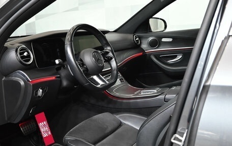 Mercedes-Benz E-Класс, 2021 год, 5 600 000 рублей, 21 фотография