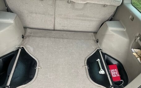 Toyota Kluger I, 2000 год, 1 050 000 рублей, 18 фотография