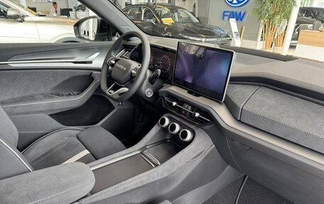 Skoda Kodiaq, 2025 год, 5 400 000 рублей, 15 фотография