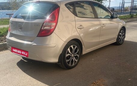 Hyundai i30 I, 2011 год, 720 000 рублей, 3 фотография