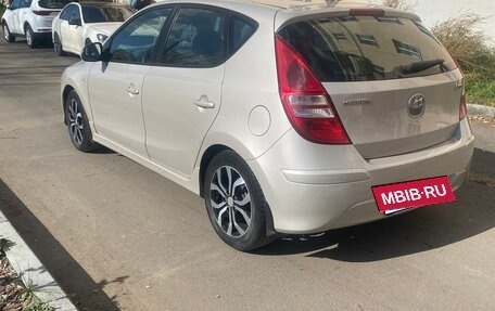Hyundai i30 I, 2011 год, 720 000 рублей, 4 фотография