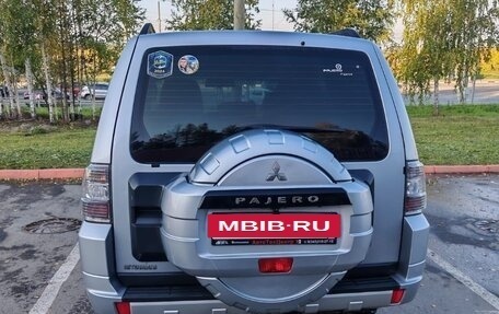 Mitsubishi Pajero IV, 2011 год, 2 300 000 рублей, 4 фотография