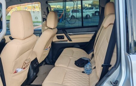 Mitsubishi Pajero IV, 2011 год, 2 300 000 рублей, 19 фотография