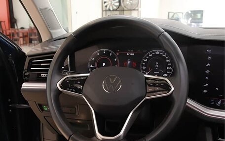 Volkswagen Touareg III, 2022 год, 5 000 000 рублей, 8 фотография