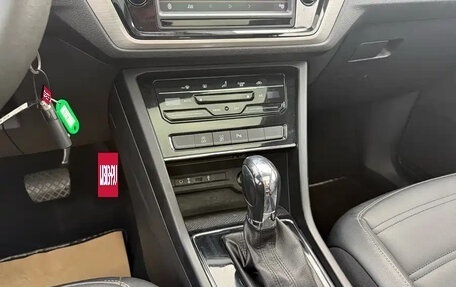 Volkswagen Touran III, 2022 год, 1 670 000 рублей, 5 фотография