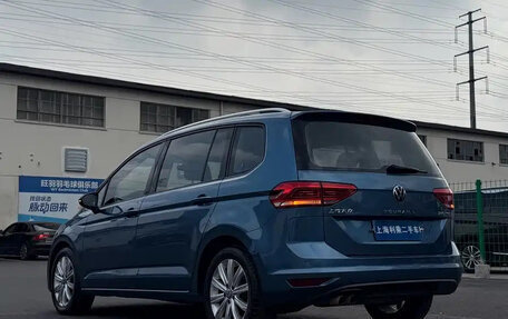 Volkswagen Touran III, 2022 год, 1 670 000 рублей, 21 фотография