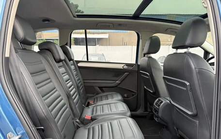 Volkswagen Touran III, 2022 год, 1 670 000 рублей, 22 фотография