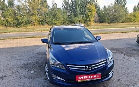 Hyundai Solaris II рестайлинг, 2014 год, 725 000 рублей, 1 фотография