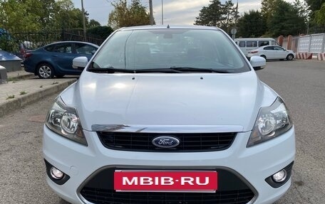Ford Focus II рестайлинг, 2011 год, 800 000 рублей, 2 фотография