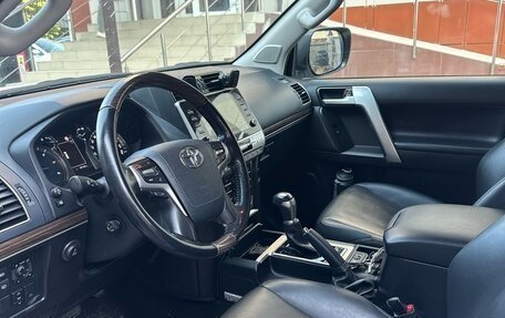 Toyota Land Cruiser Prado 150 рестайлинг 2, 2021 год, 6 500 000 рублей, 4 фотография