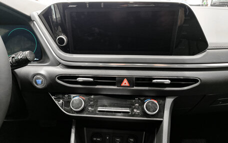Hyundai Sonata VIII, 2022 год, 2 650 000 рублей, 15 фотография