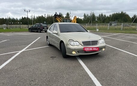 Mercedes-Benz C-Класс, 2006 год, 520 000 рублей, 4 фотография