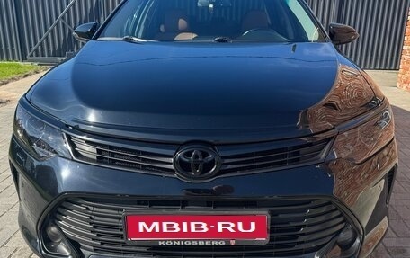 Toyota Camry, 2016 год, 1 860 000 рублей, 1 фотография