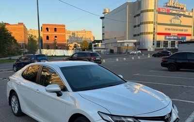 Toyota Camry, 2021 год, 3 400 000 рублей, 1 фотография