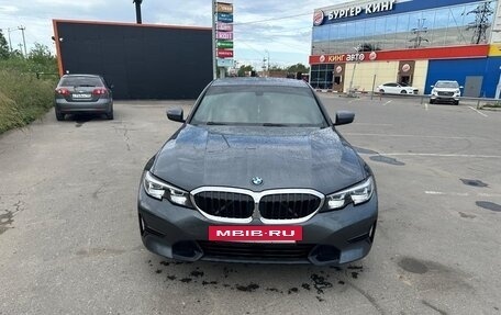 BMW 3 серия, 2021 год, 3 600 000 рублей, 3 фотография