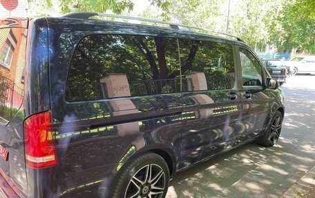 Mercedes-Benz V-Класс, 2018 год, 6 200 000 рублей, 3 фотография