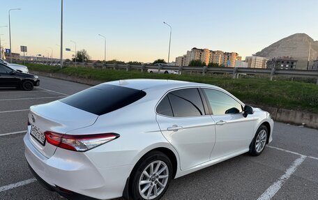 Toyota Camry, 2021 год, 3 400 000 рублей, 7 фотография