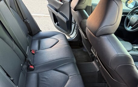 Toyota Camry, 2021 год, 3 400 000 рублей, 13 фотография