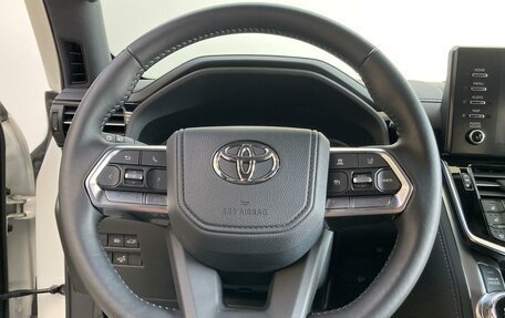 Toyota Land Cruiser, 2023 год, 12 000 000 рублей, 11 фотография