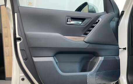 Toyota Land Cruiser, 2023 год, 12 000 000 рублей, 17 фотография
