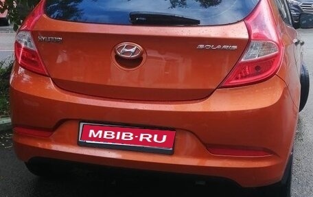 Hyundai Solaris II рестайлинг, 2015 год, 900 000 рублей, 5 фотография