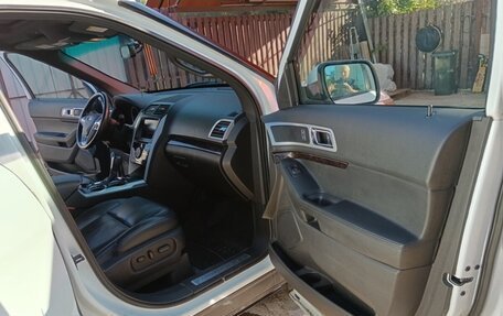 Ford Explorer VI, 2012 год, 1 900 000 рублей, 5 фотография