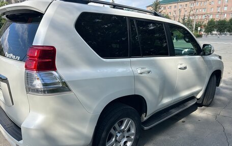 Toyota Land Cruiser Prado 150 рестайлинг 2, 2012 год, 2 650 000 рублей, 3 фотография