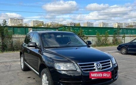 Volkswagen Touareg III, 2004 год, 650 000 рублей, 2 фотография