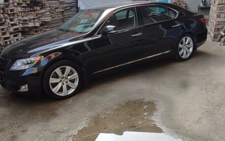 Lexus LS IV, 2011 год, 1 755 000 рублей, 2 фотография