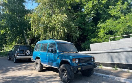 Mitsubishi Pajero III рестайлинг, 1986 год, 380 000 рублей, 2 фотография