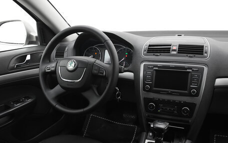 Skoda Octavia, 2012 год, 890 000 рублей, 10 фотография