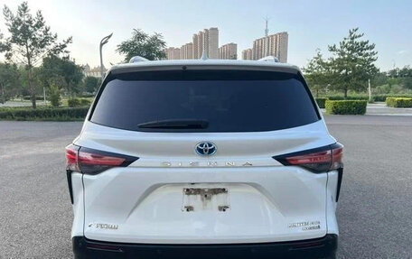 Toyota Sienna, 2021 год, 3 000 500 рублей, 5 фотография