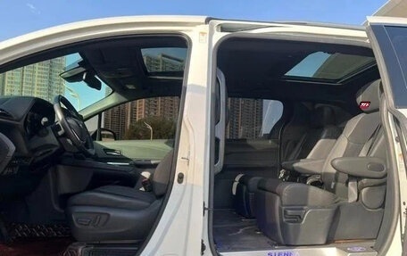 Toyota Sienna, 2021 год, 3 000 500 рублей, 8 фотография